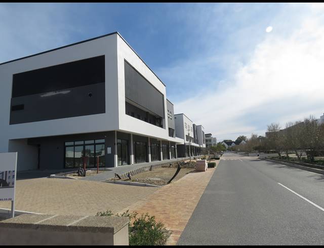 152.50M² MEDICAL SUITE TO LET IN PAARDEVLEI